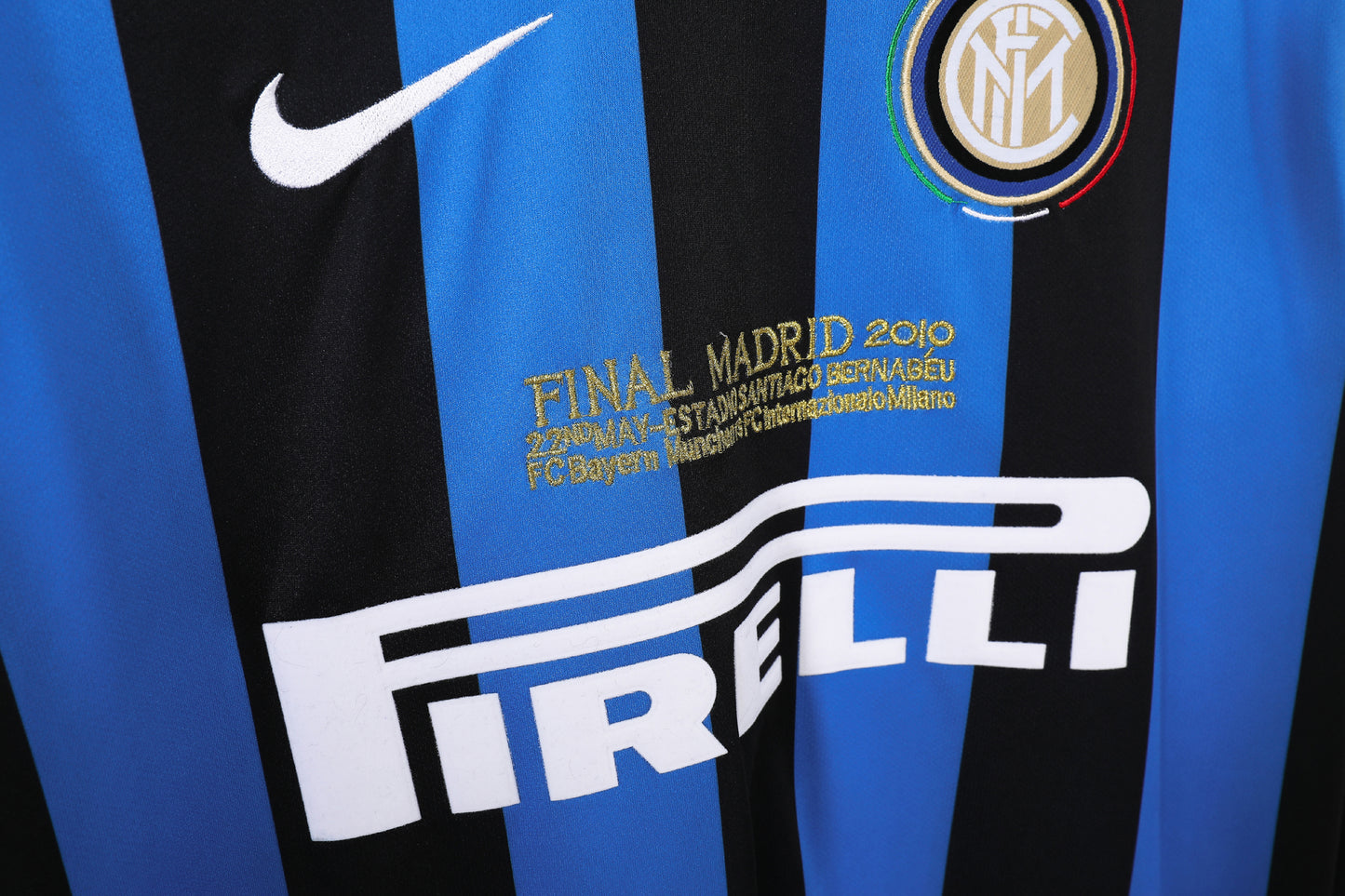 09-10 season Inter Milan home retro long-sleeved jersey
