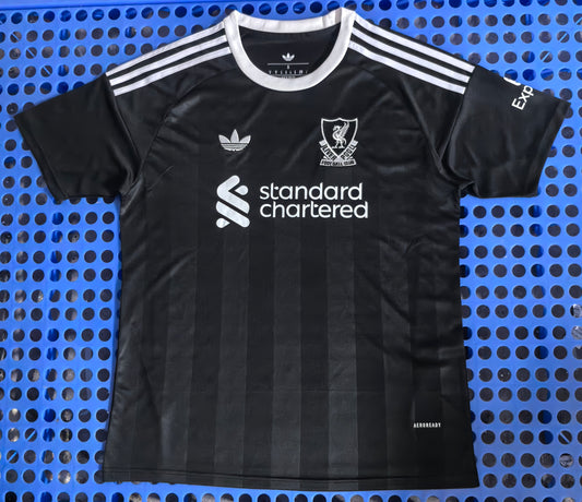 25-26 Livepool goalkeeper black jersey