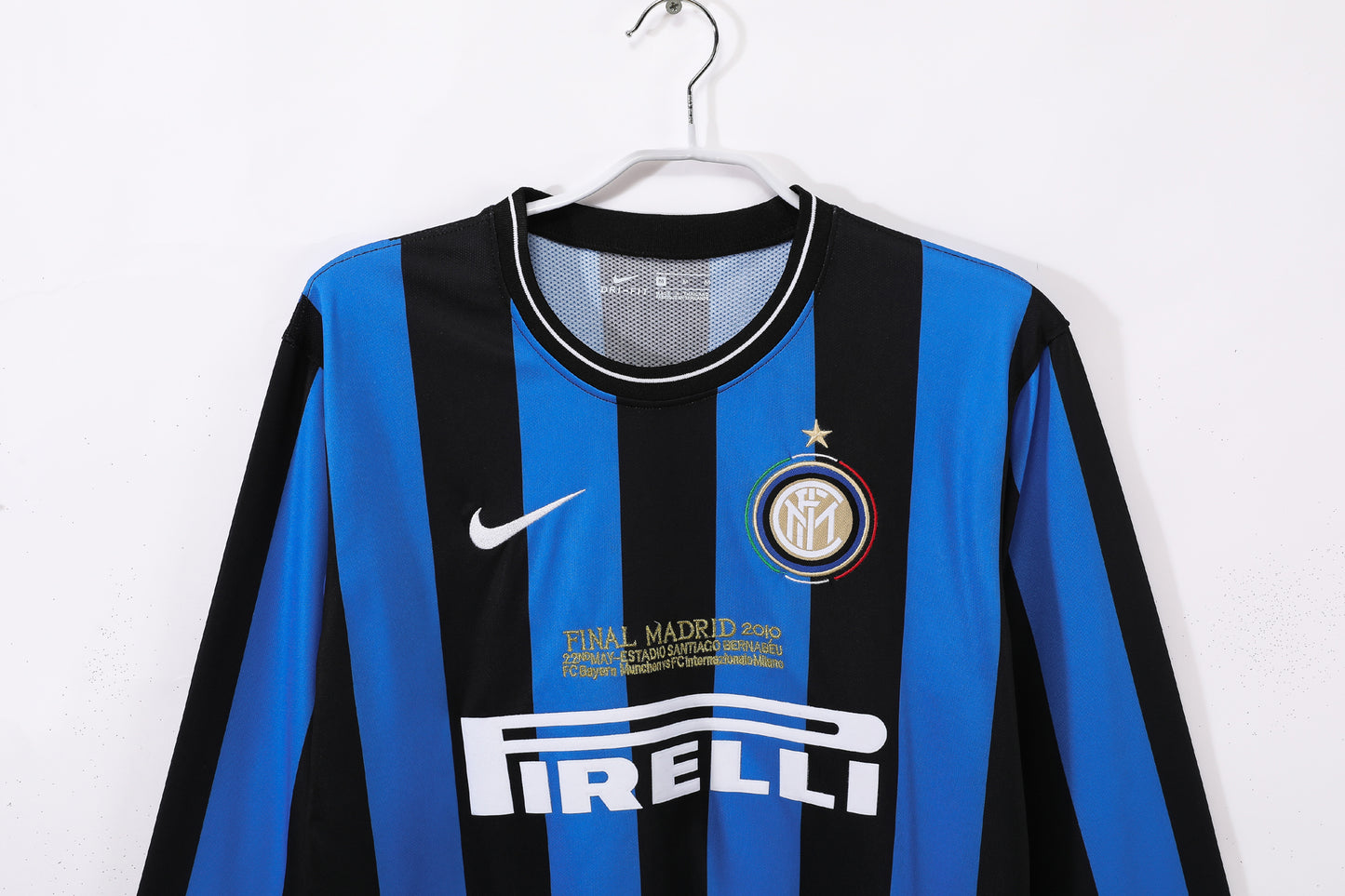 09-10 season Inter Milan home retro long-sleeved jersey